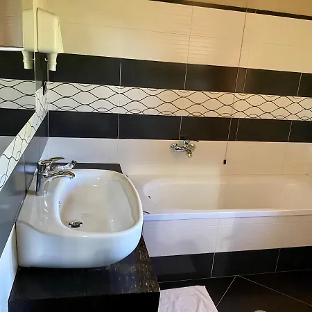 Le Colline Del Gelso-masseria Mazzei Country house