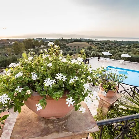 Casa de Campo Le Colline Del Gelso-masseria Mazzei *