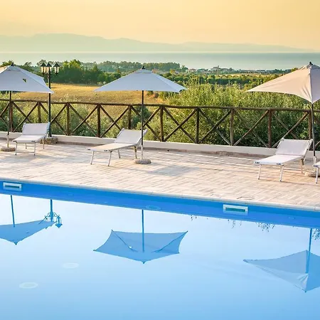 Casa de Campo Le Colline Del Gelso-masseria Mazzei *