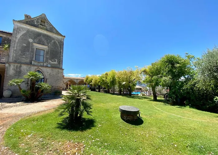Le Colline Del Gelso-masseria Mazzei 乡村民宿 *