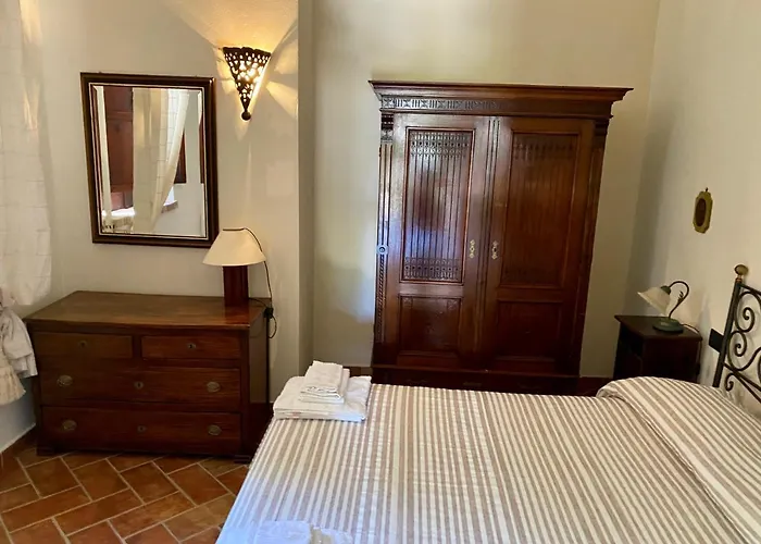 Le Colline Del Gelso-masseria Mazzei 乡村民宿 Solfara Mare